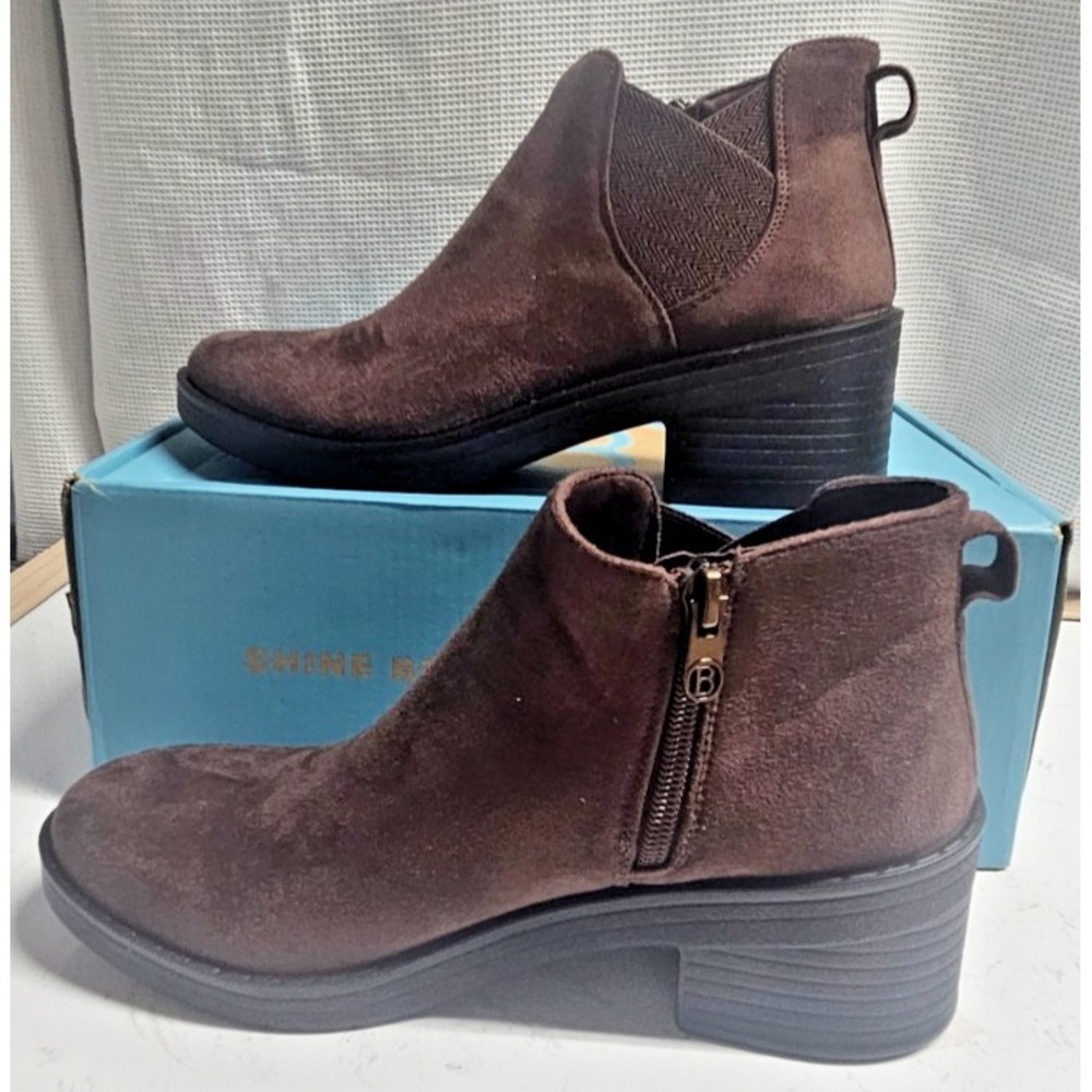 BZees Womens Ontario Comfort Fashion Ankle Boots Brown 6 M machine washable